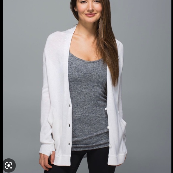 Lululemon White cardi in the front cardigan - Picture 1 of 5